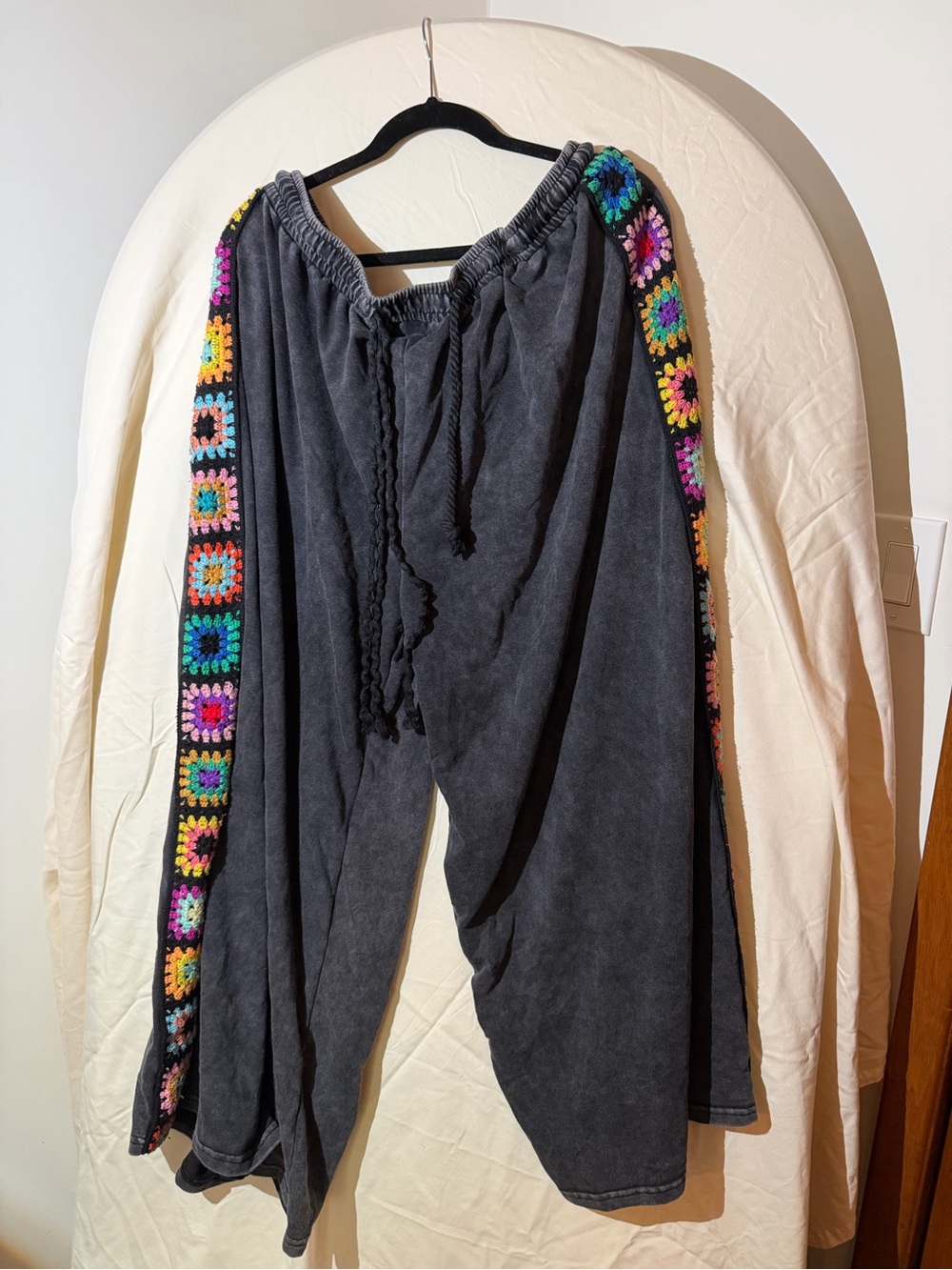 SHEIN Charcoal Wide-Leg Joggers with Multicolor Crochet Side Trim